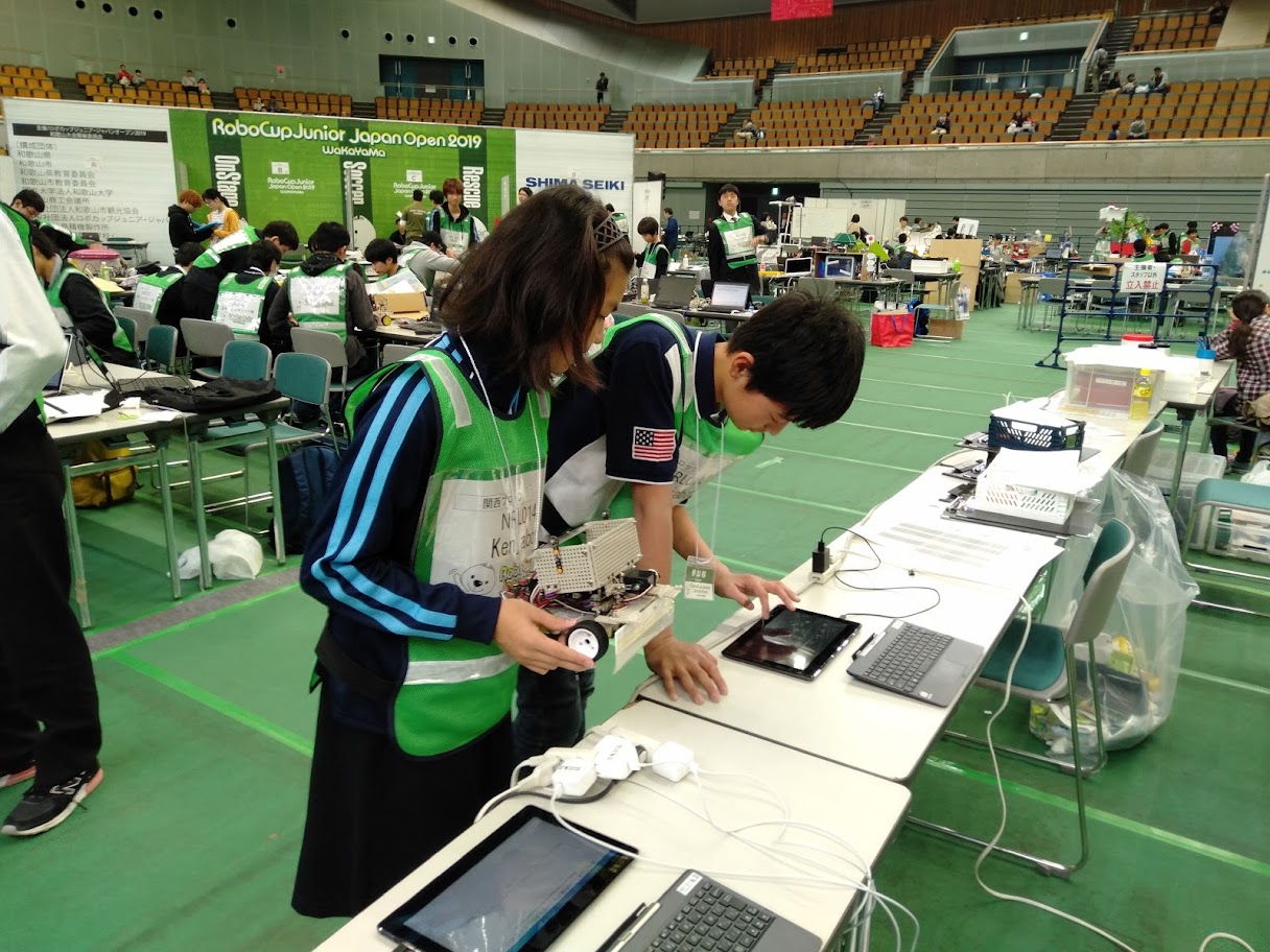 Team FATEN competition gallery photo 28